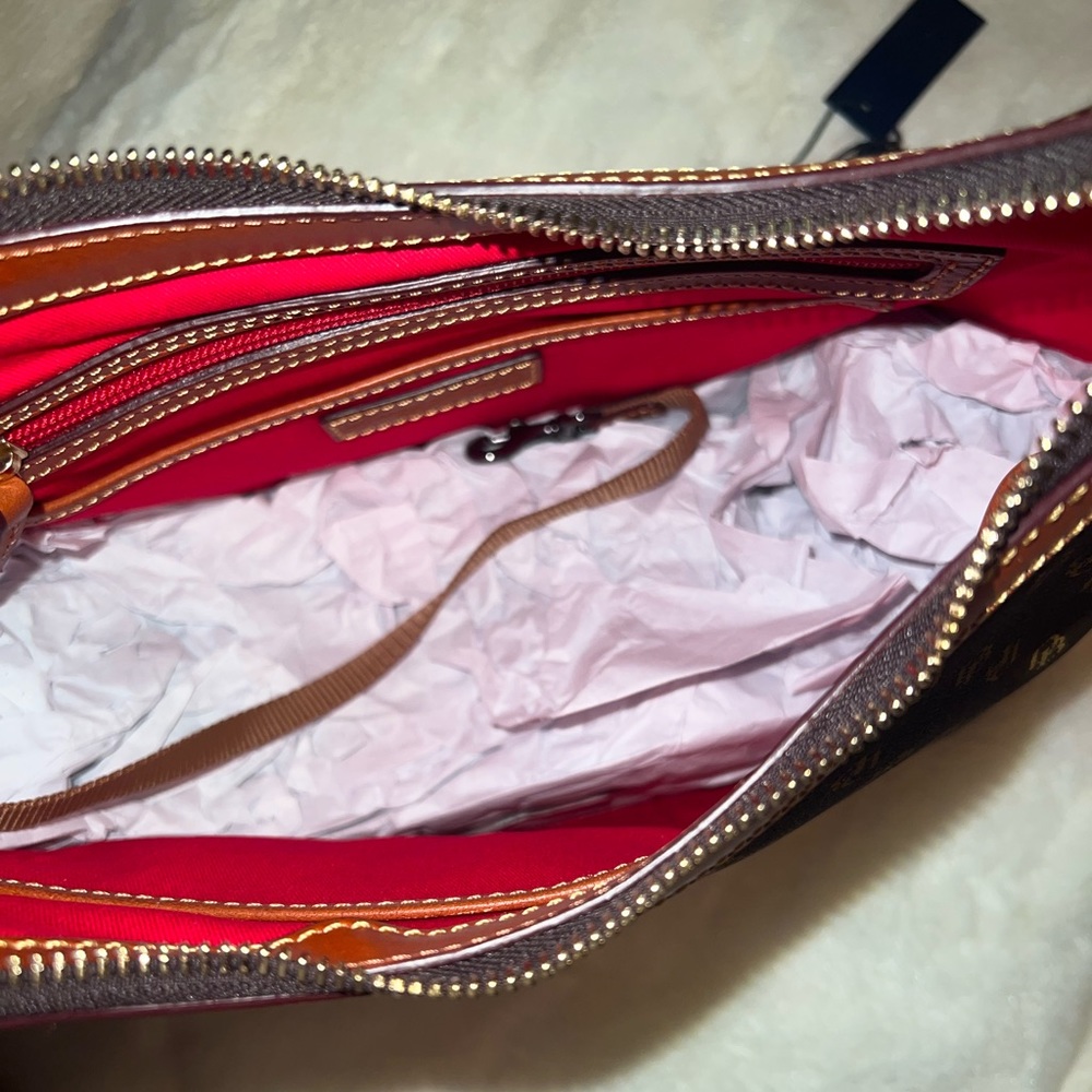Dooney & Bourke - Picture 3 of 3